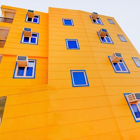 Hotel O Urban Wings New Delhi Exterior photo