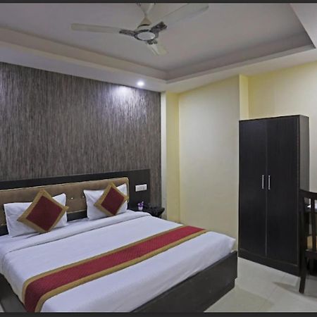 Hotel O Urban Wings New Delhi Exterior photo