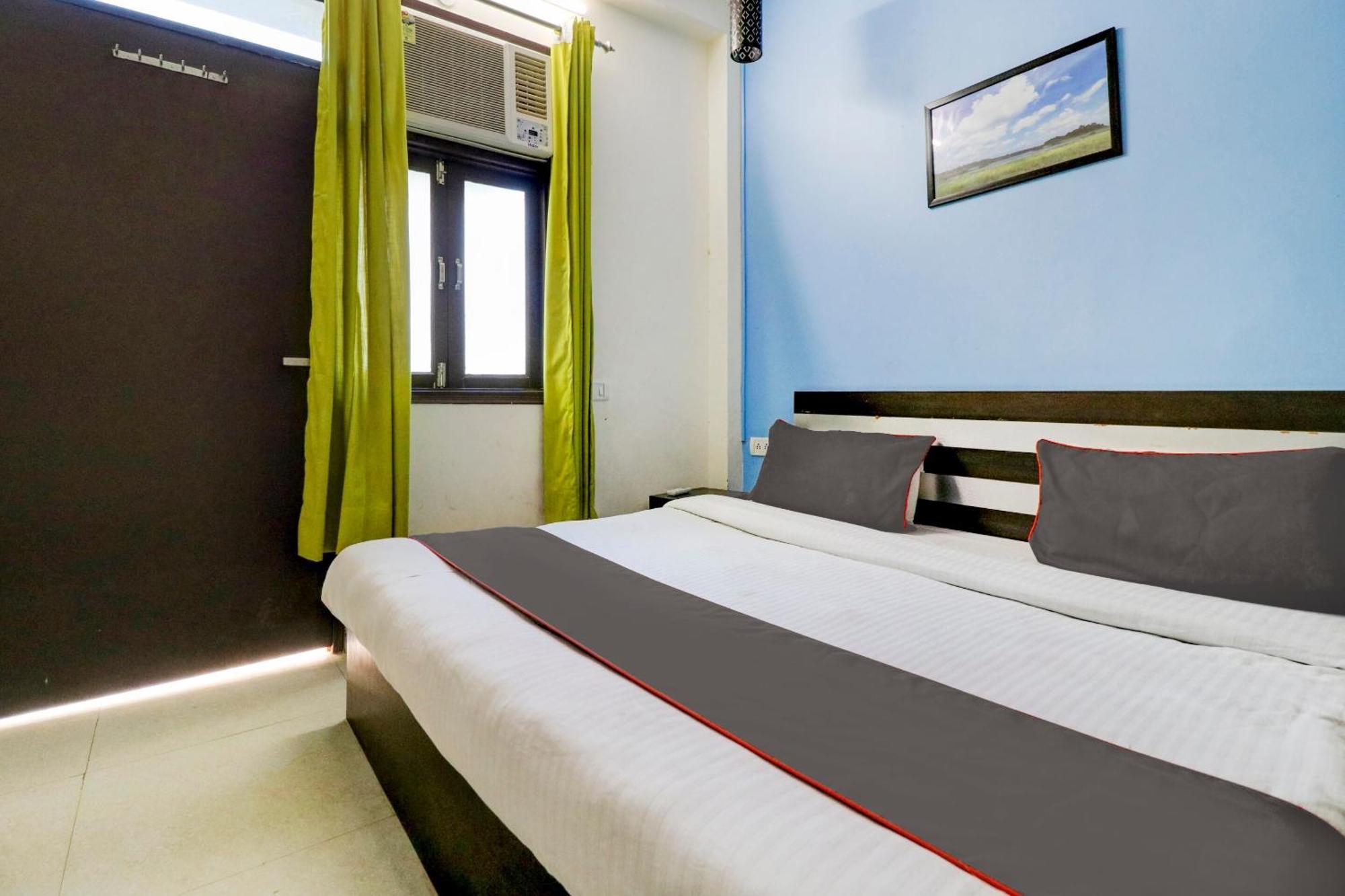 Hotel O Urban Wings New Delhi Exterior photo