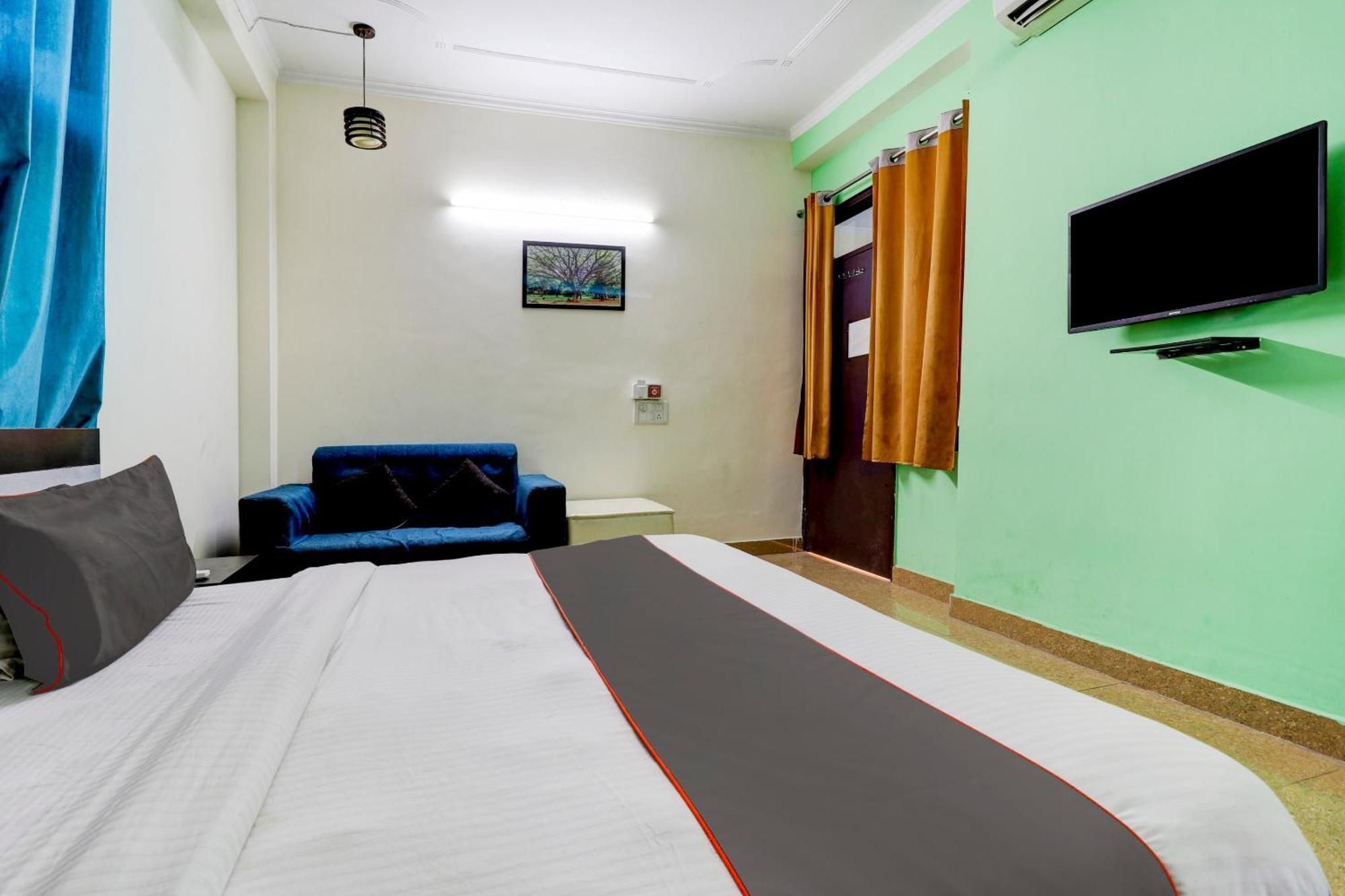Hotel O Urban Wings New Delhi Exterior photo