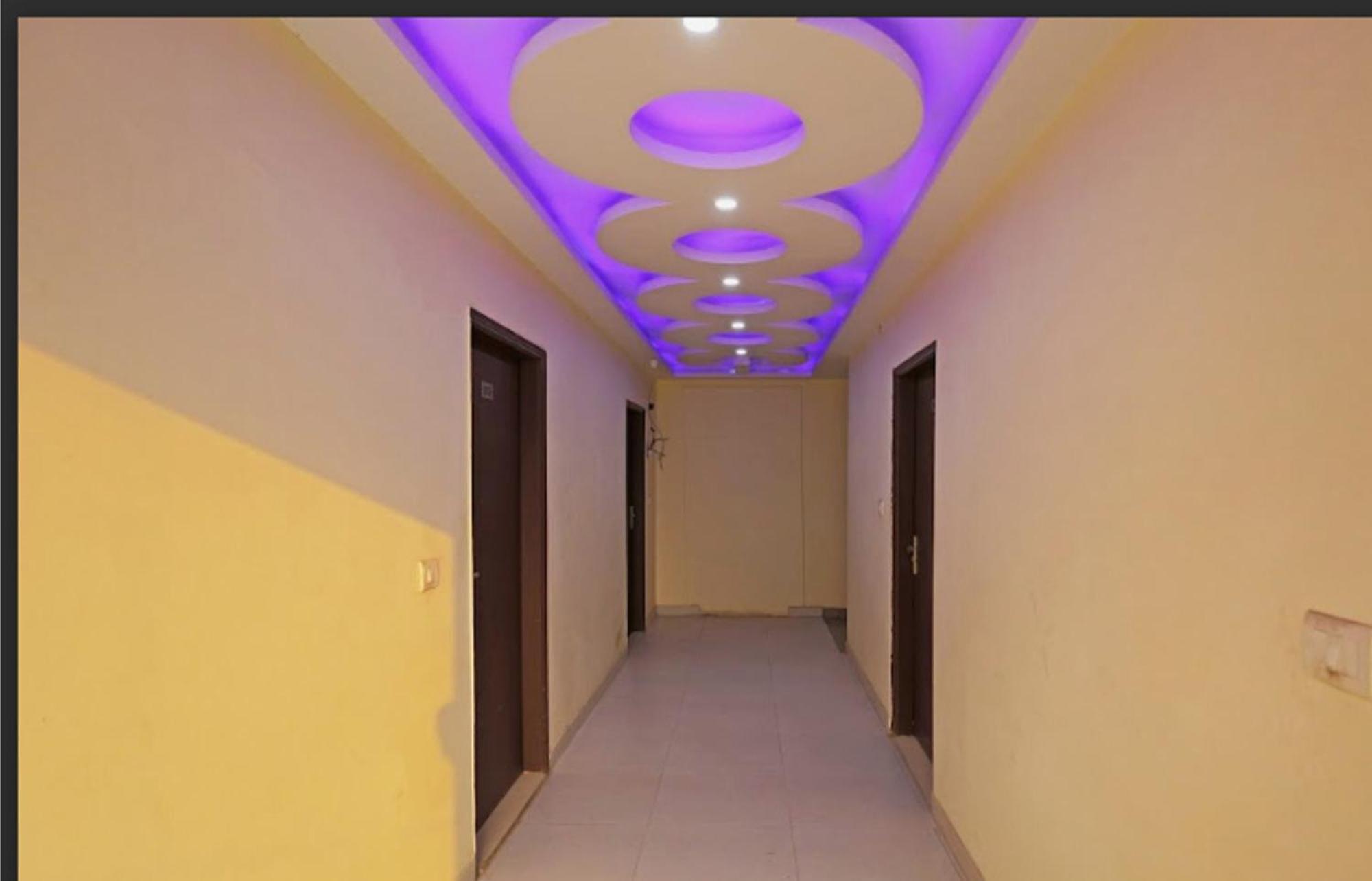 Hotel O Urban Wings New Delhi Exterior photo