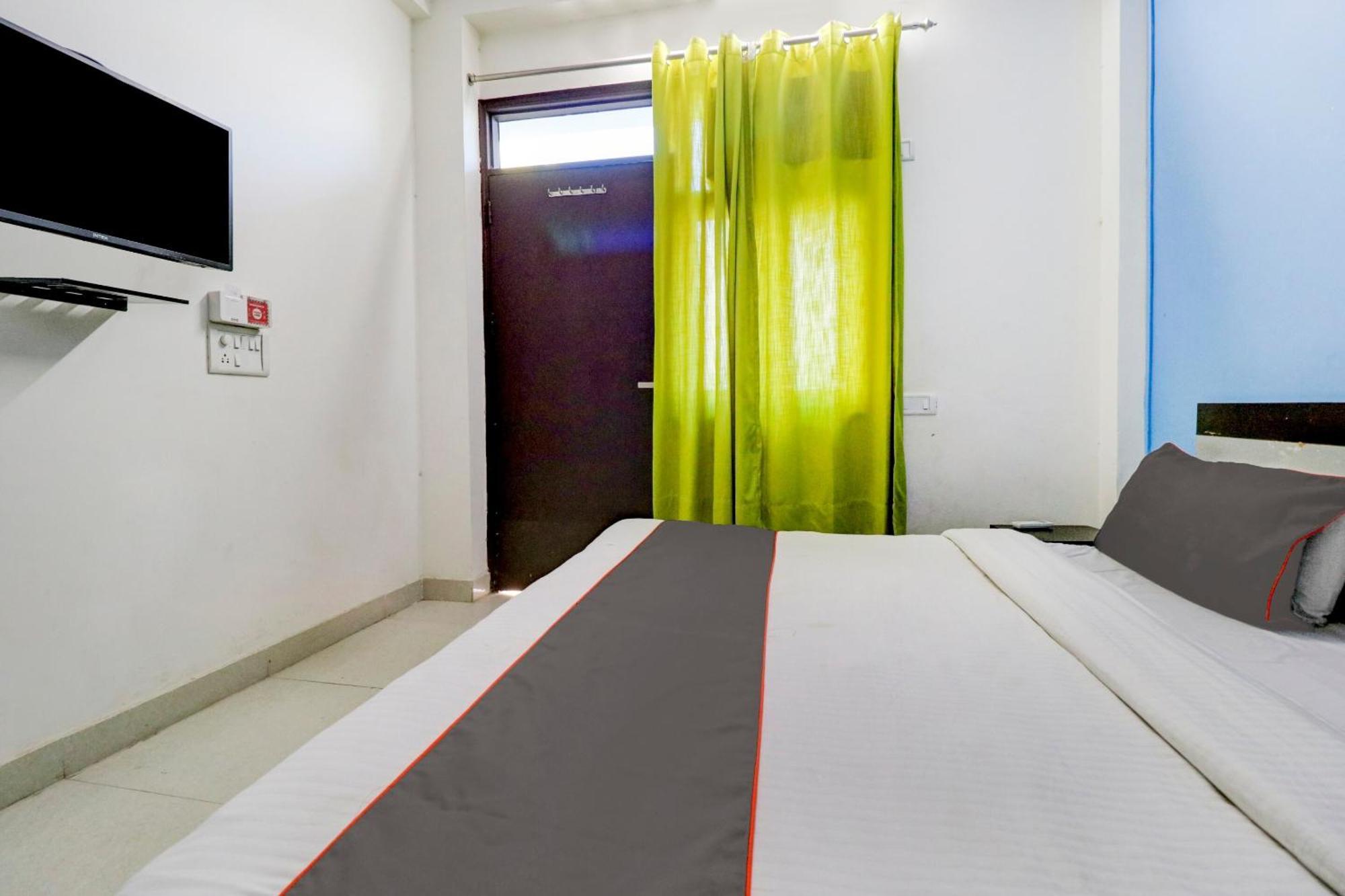 Hotel O Urban Wings New Delhi Exterior photo