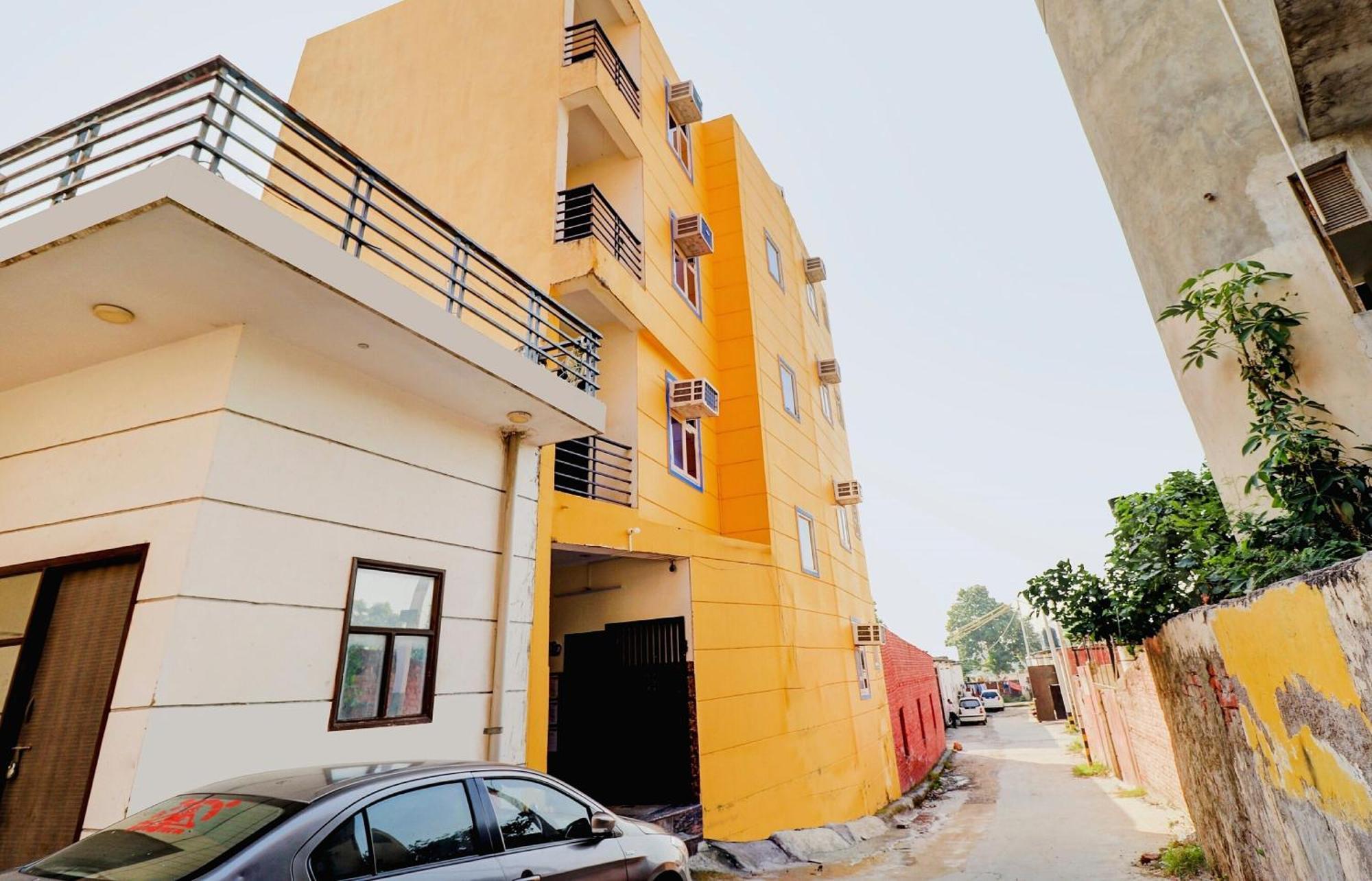 Hotel O Urban Wings New Delhi Exterior photo
