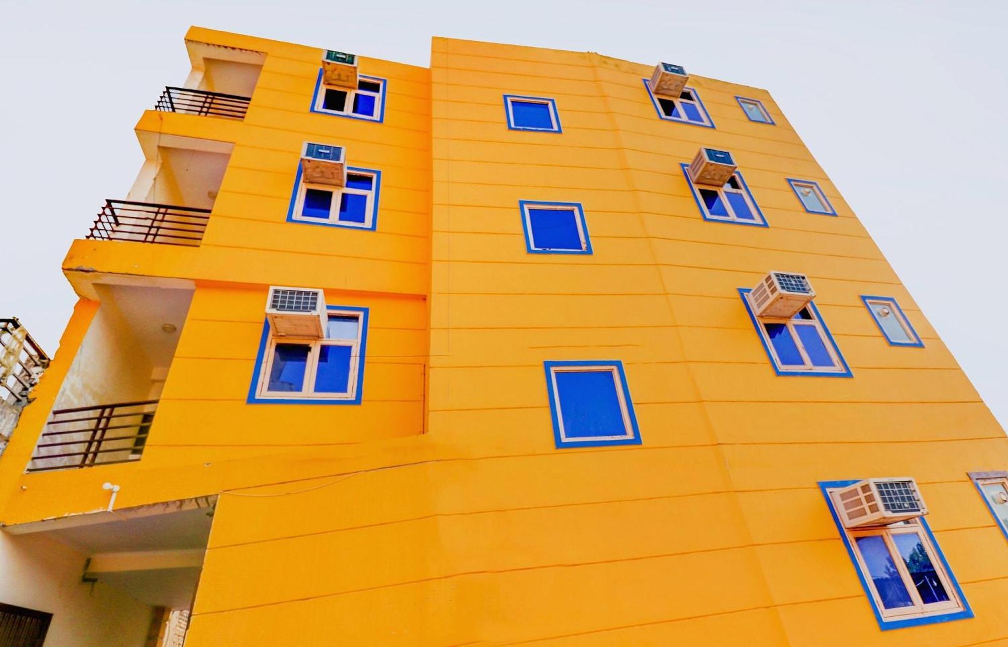 Hotel O Urban Wings New Delhi Exterior photo